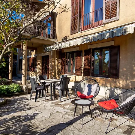 Apartment Carmen